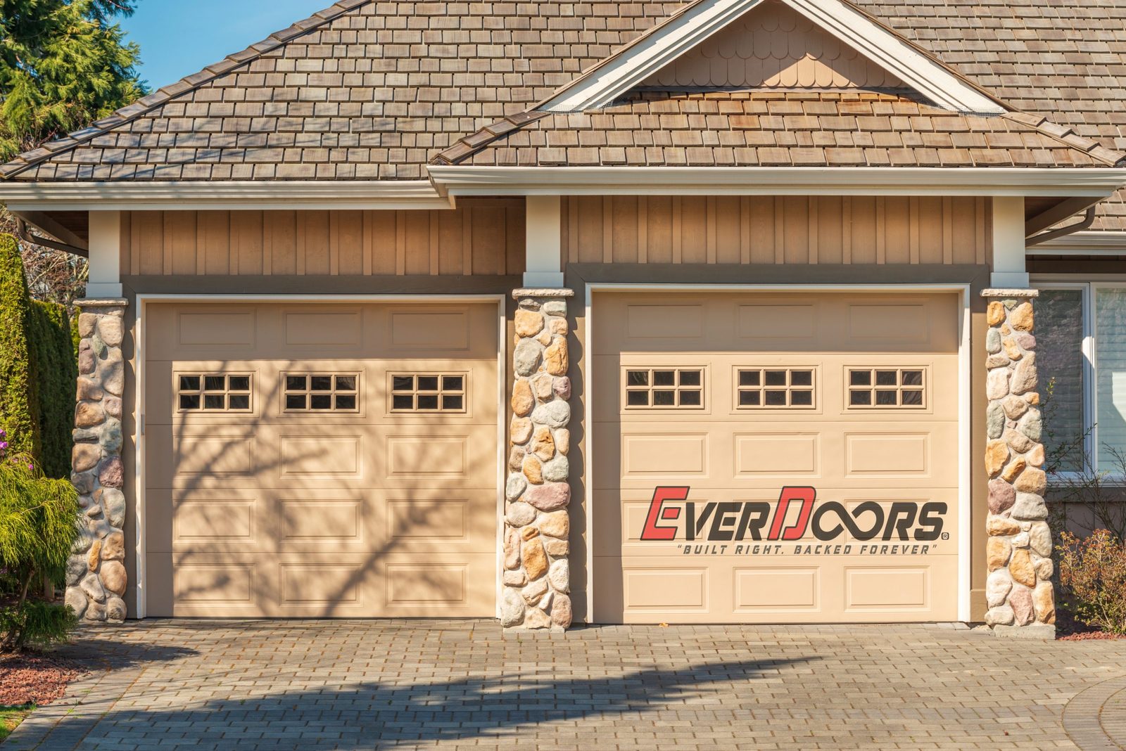 A garage door installed by Everdoors, serving Closter, NJ