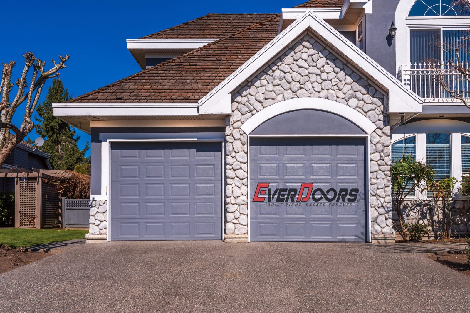 A garage door installed by Everdoors, serving Hamilton, NJ